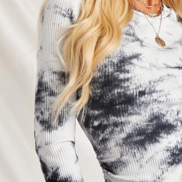 Drawstring Bodycon Dress - Picture 4 of 6